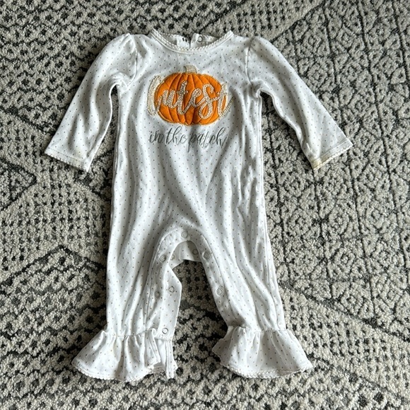 Mud Pie Other - Mud pie sparkle pumpkin onesie size 6-9 months